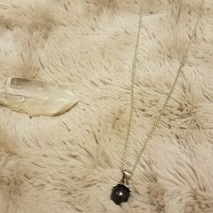 Vantel pearl necklace